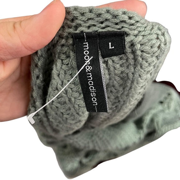 Scalloped Pointelle Batwing Sweater L Dolman Sage Green Open Knit Oversized Top - Picture 8 of 10